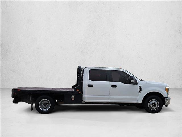 Used 2017 Ford F350 XL w/ Power Equipment Group RWD image 4