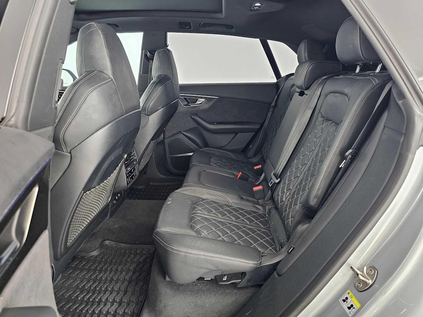 Used 2023 Audi SQ8 Premium Plus AWD/4WD image 16