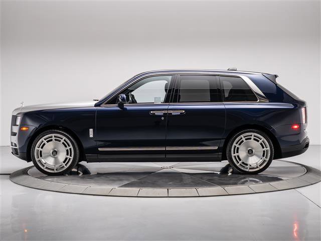 Used 2020 Rolls-Royce Cullinan image 2