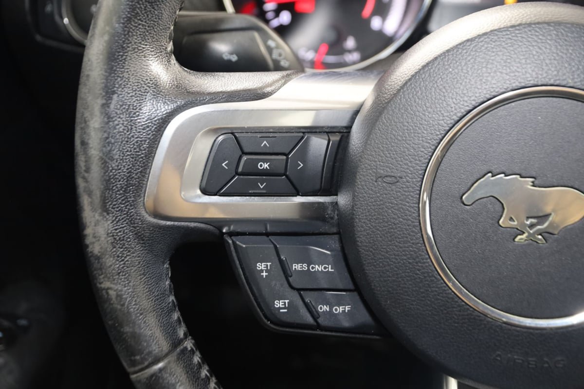 Used 2017 Ford Mustang Convertible RWD image 33