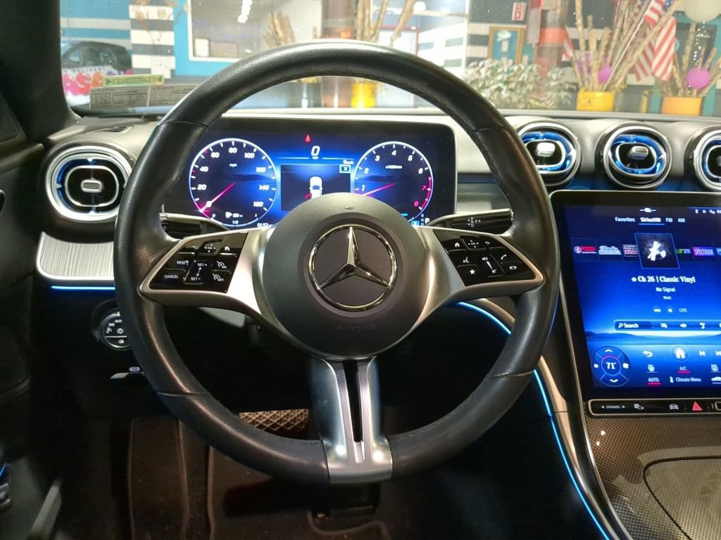 Used 2023 Mercedes-Benz C 300 4MATIC Sedan image 2