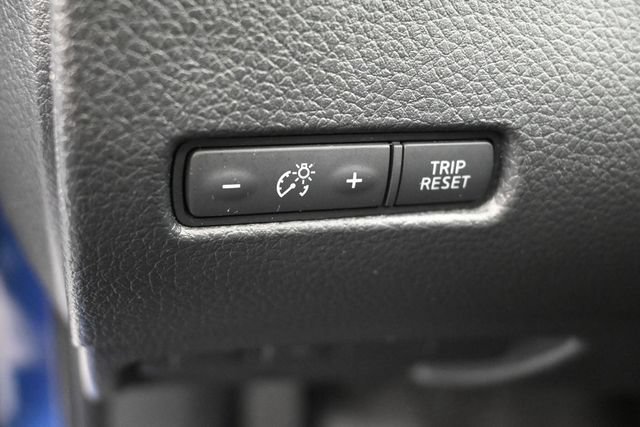 Used 2017 Nissan Rogue SV AWD/4WD image 21