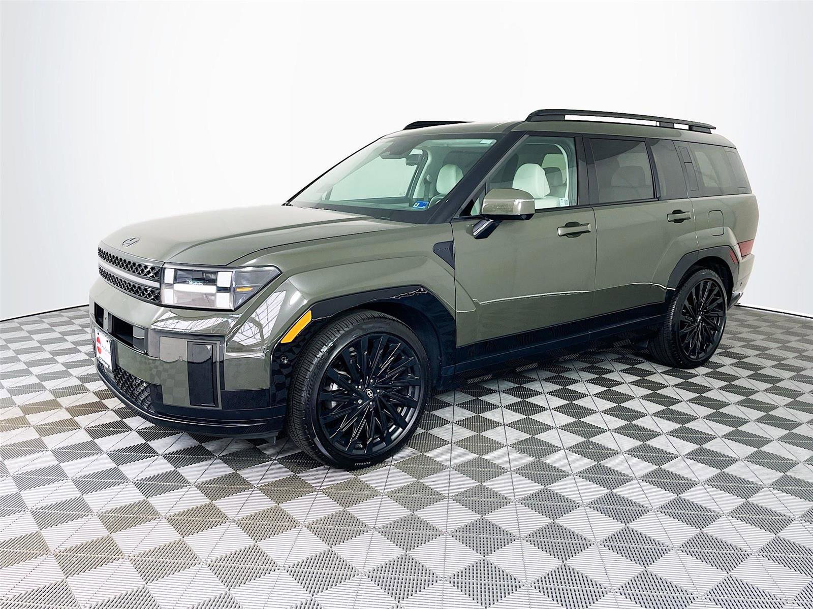 Used 2025 Hyundai Santa Fe Calligraphy image 4