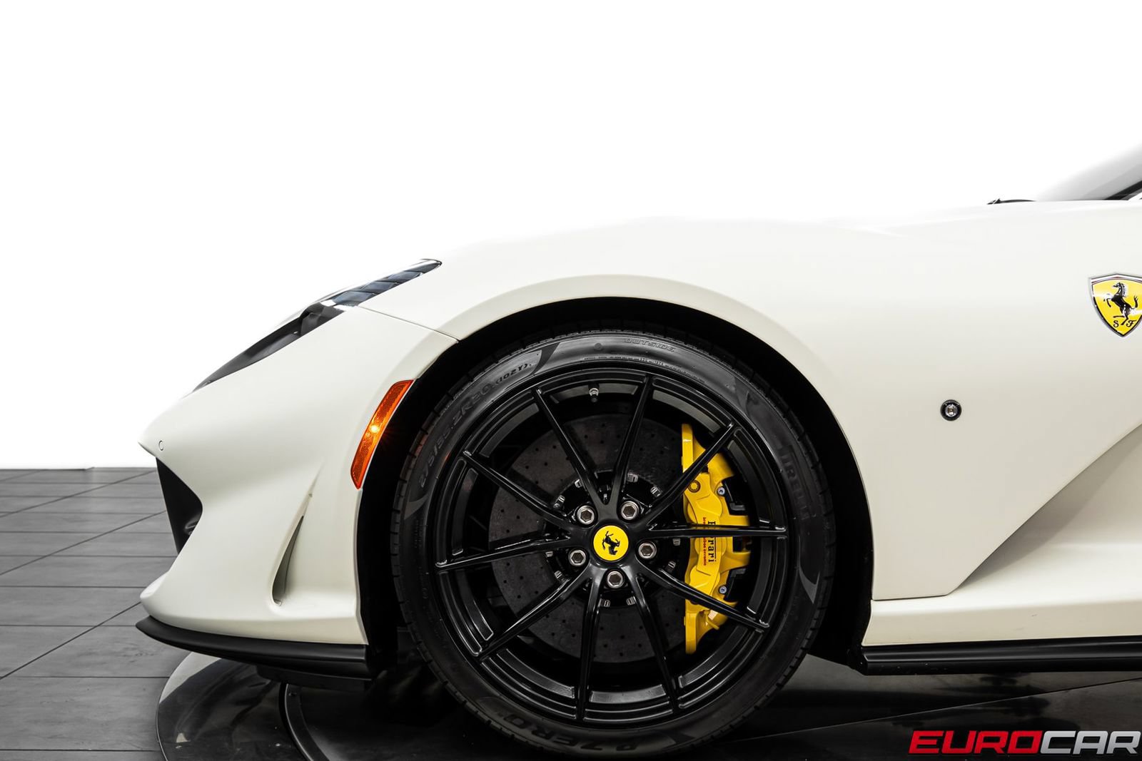 Used 2020 Ferrari 812 Superfast RWD image 14