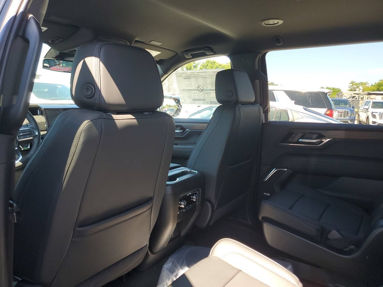 New 2026 GMC Yukon XL Denali RWD image 10