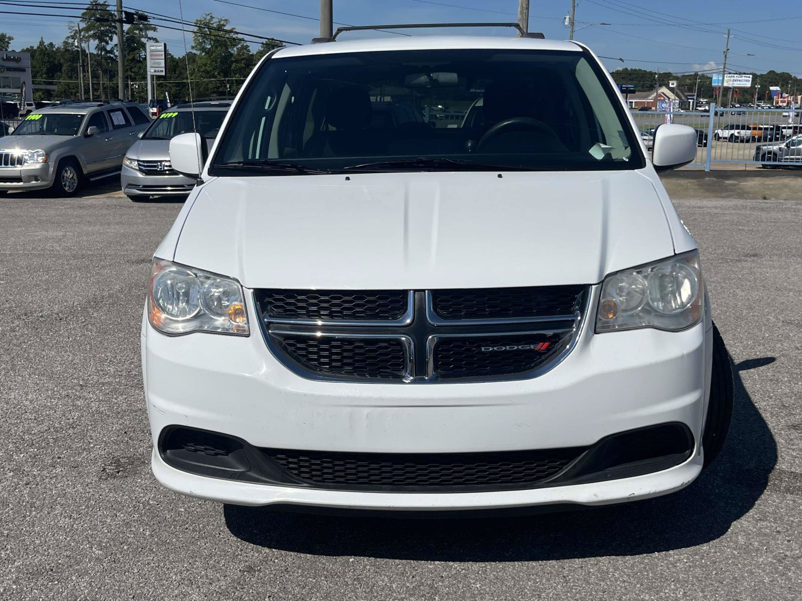 Used 2014 Dodge Grand Caravan SXT FWD image 6