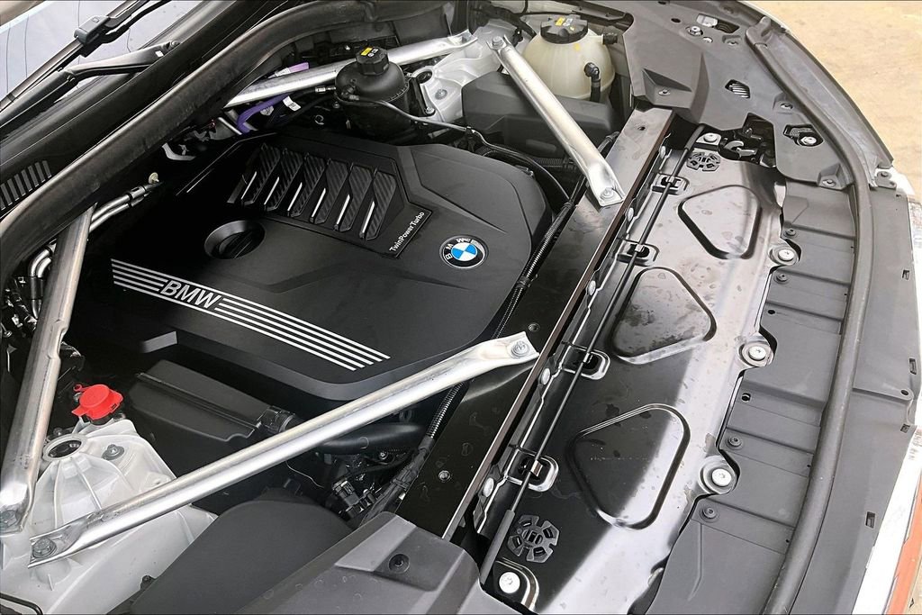 Used 2022 BMW X5 sDrive40i w/ M Sport Package image 43