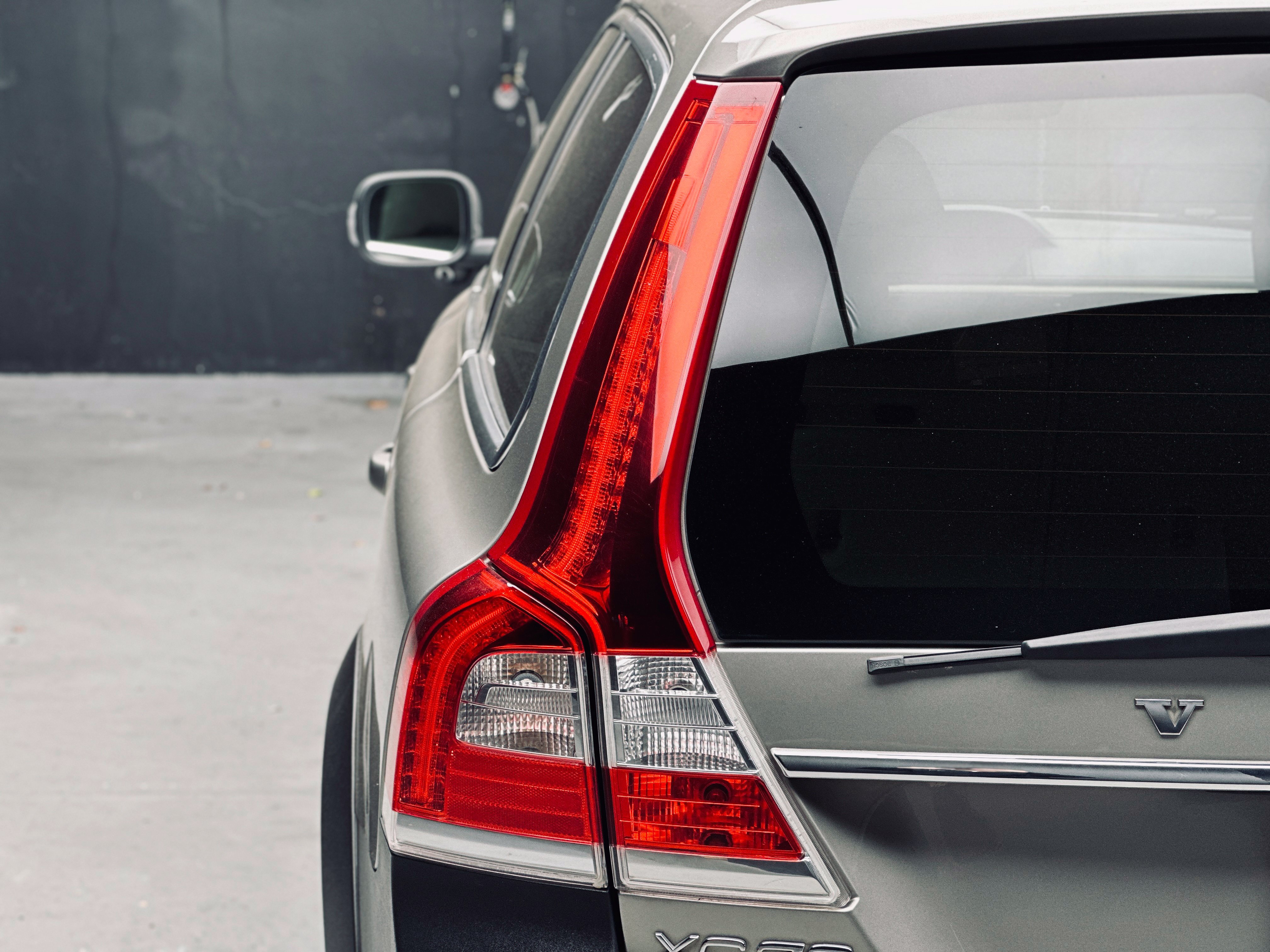 Used 2015 Volvo XC70 T5 Premier w/ Protection Package FWD image 14