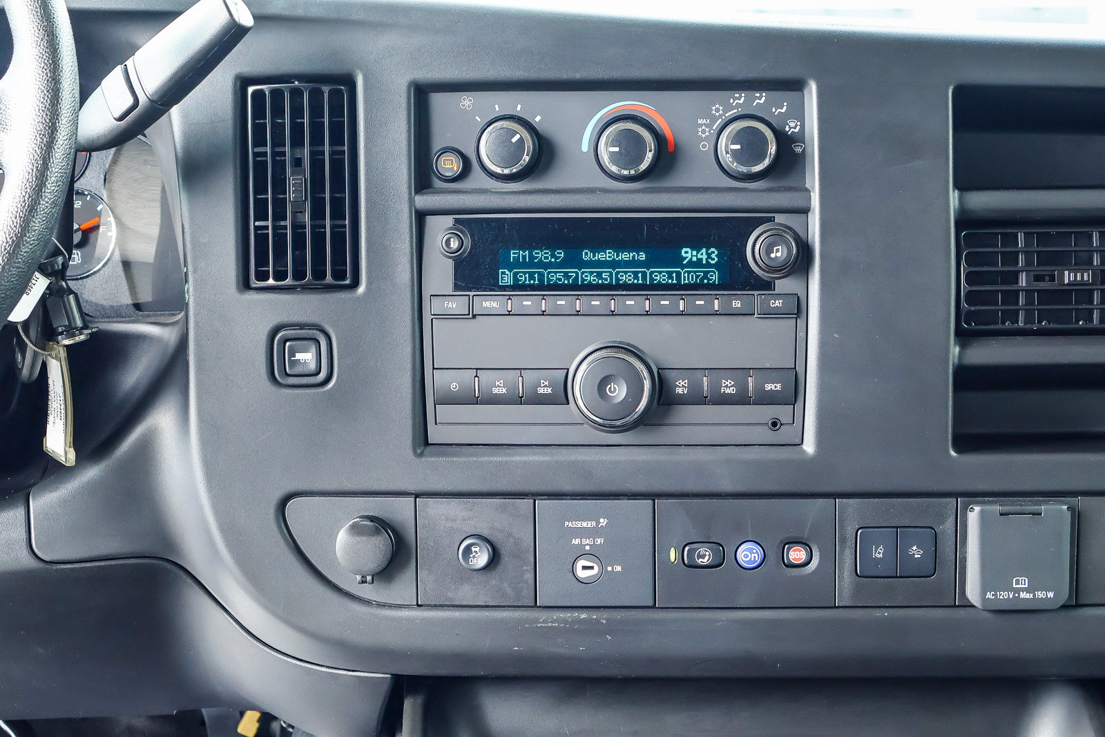 Used 2025 GMC Savana 3500 LT w/ LT Preferred Equipment Group RWD image 7