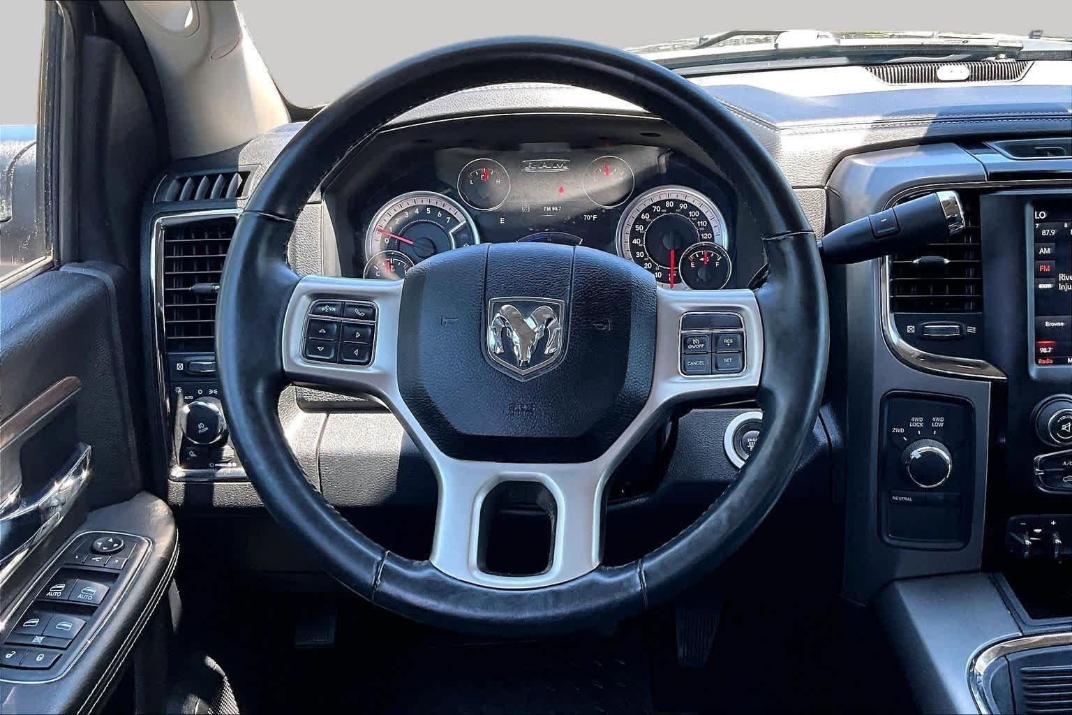 Used 2018 RAM 2500 Laramie w/ Sport Appearance Group AWD/4WD image 6