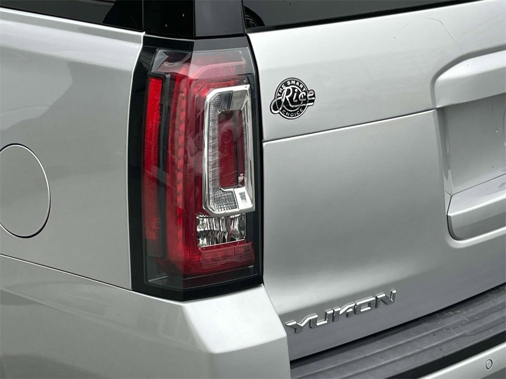 Used 2018 GMC Yukon SLT w/ HD Trailering Package image 10