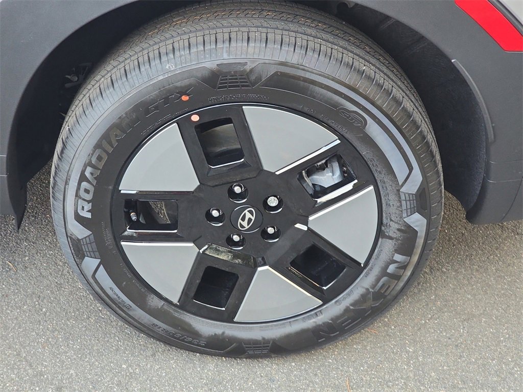 New 2026 Hyundai Santa Fe SE image 38