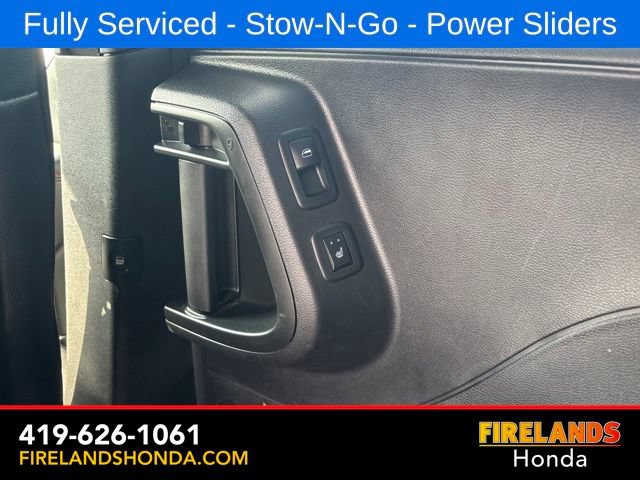 Used 2017 Dodge Grand Caravan GT FWD image 14