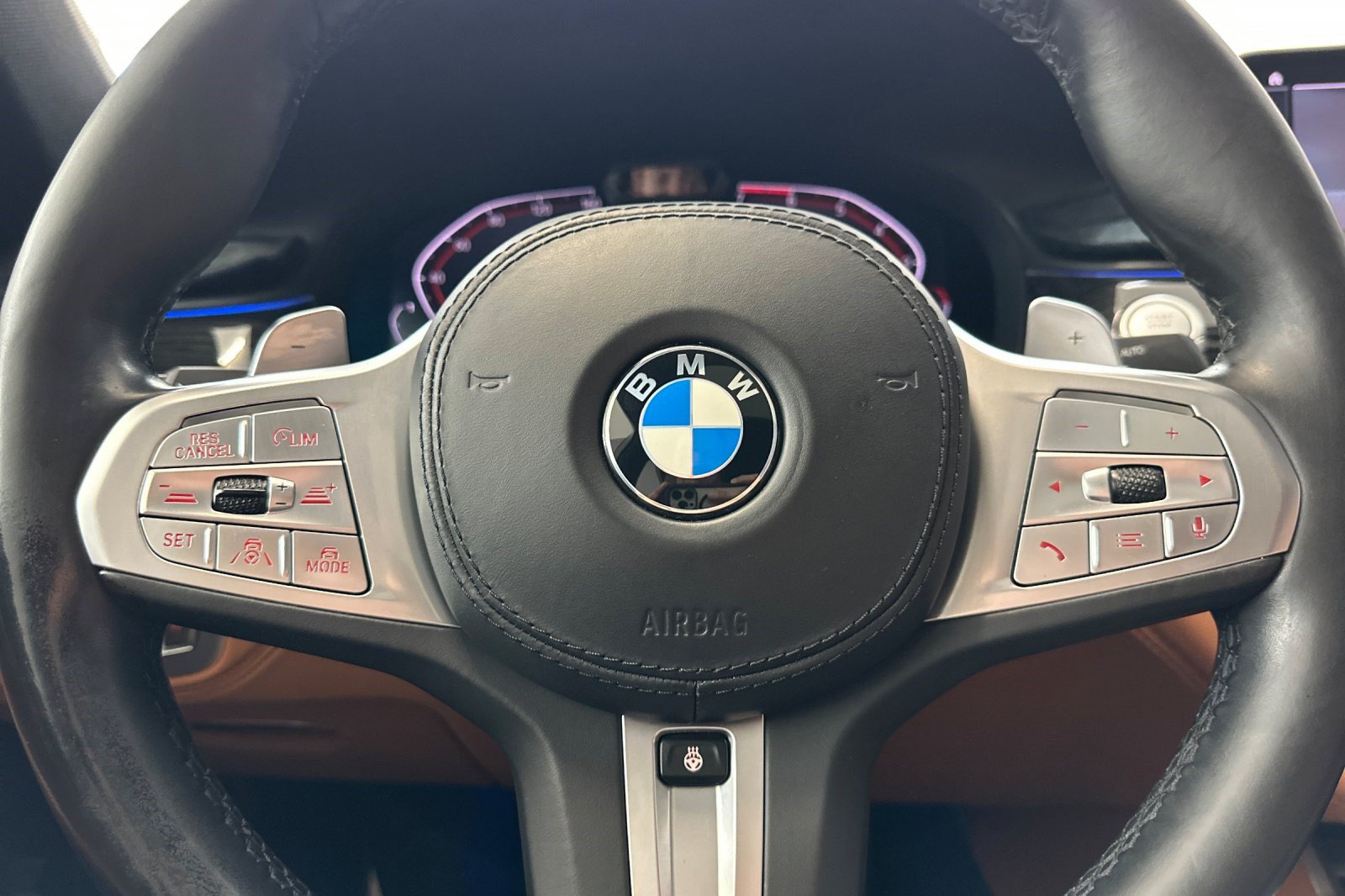 Used 2020 BMW 750i xDrive w/ Executive Package AWD/4WD image 10