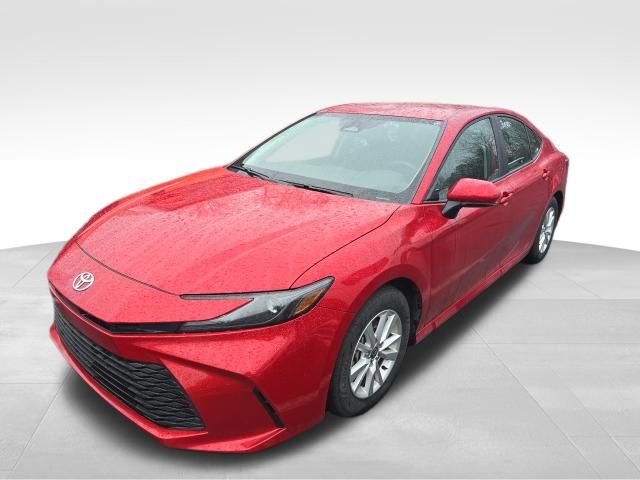 Used 2025 Toyota Camry LE image 9