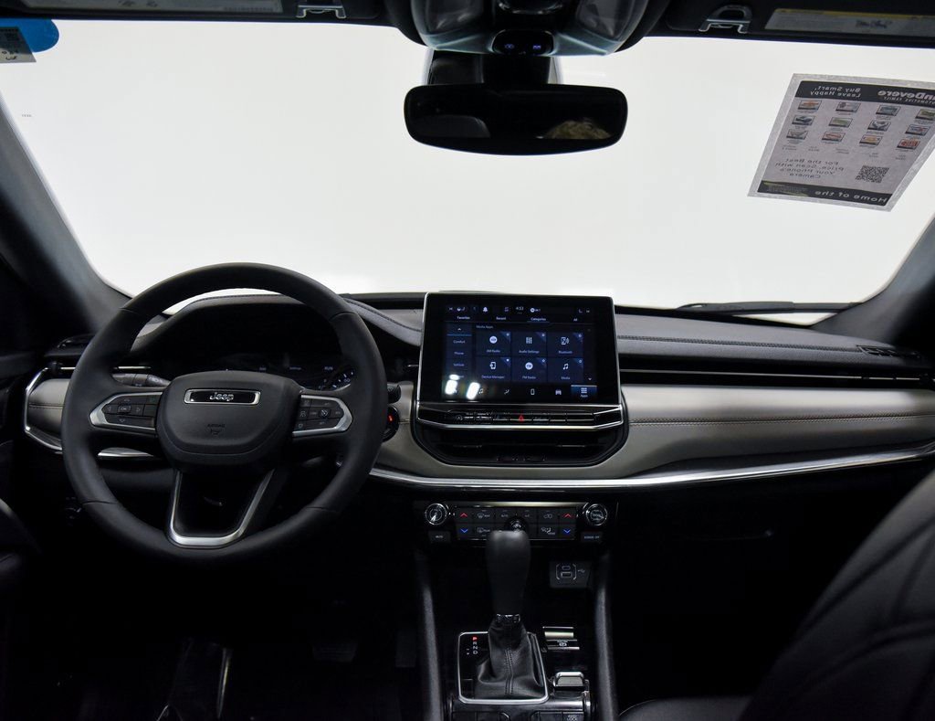 Used 2024 Jeep Compass Limited w/ Sun and Sound Group image 30