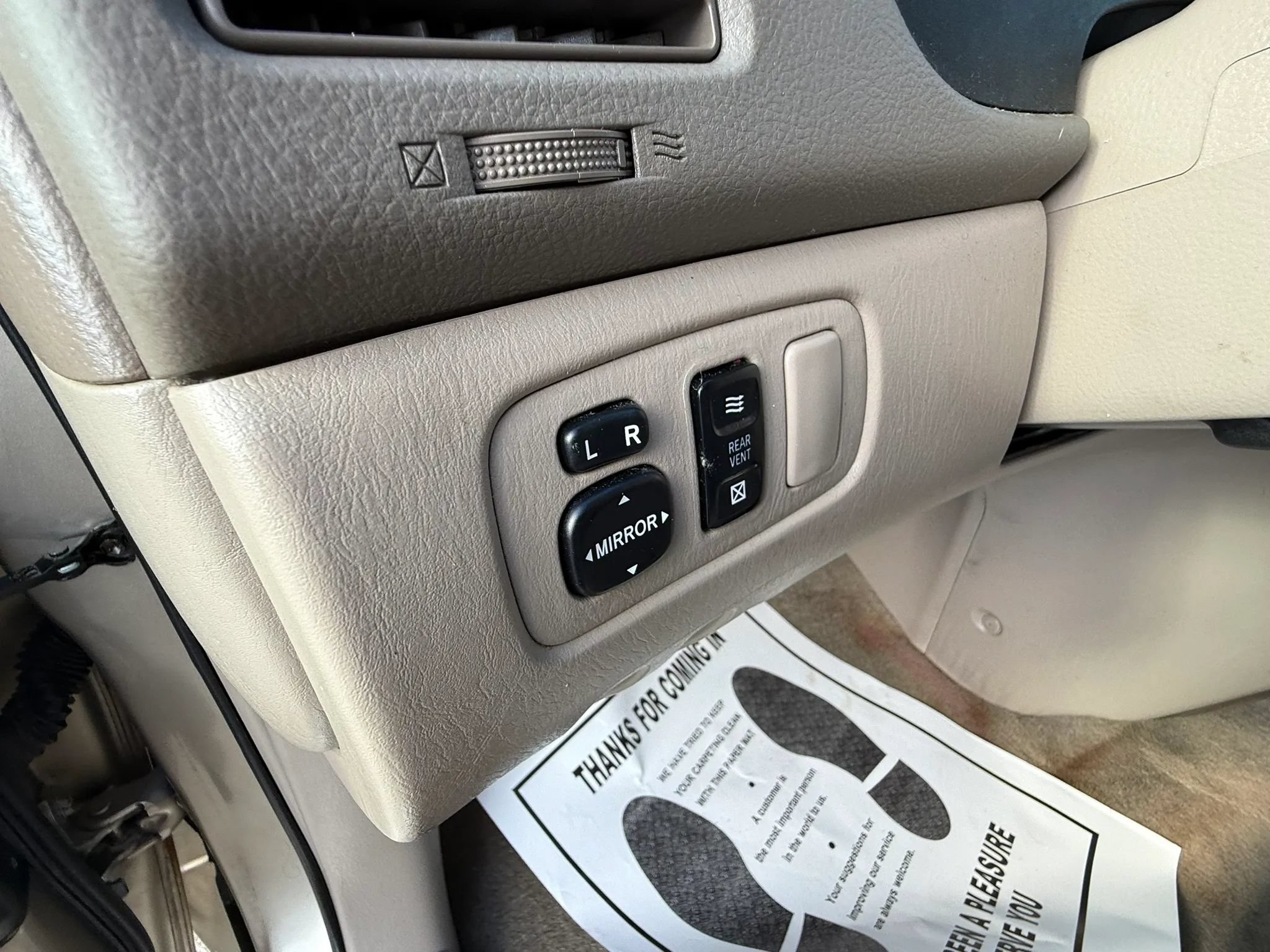Used 2006 Toyota Sienna FWD image 25