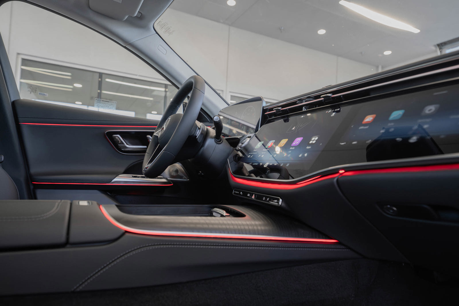 New 2025 Mercedes-Benz E 450 4MATIC All-Terrain Wagon image 17