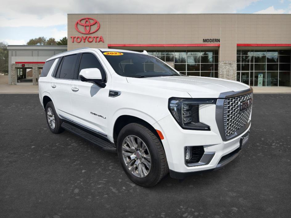 Used 2023 GMC Yukon Denali AWD/4WD image 3