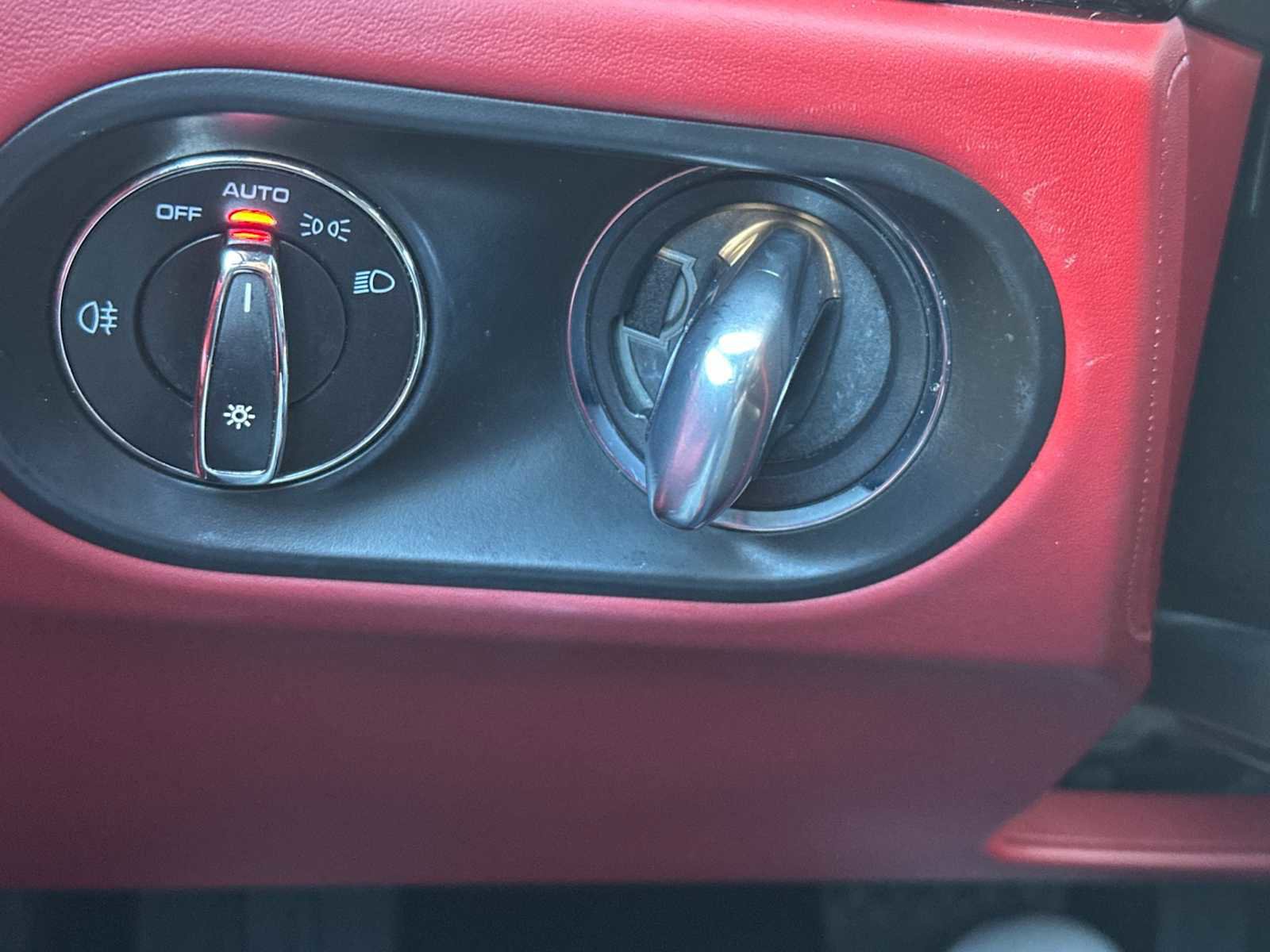 Certified 2022 Porsche Macan S image 24