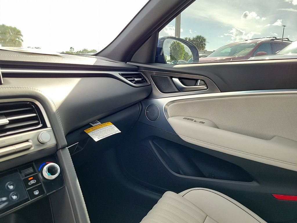 New 2025 Genesis G70 2.5T w/ Sport Prestige Package RWD image 17