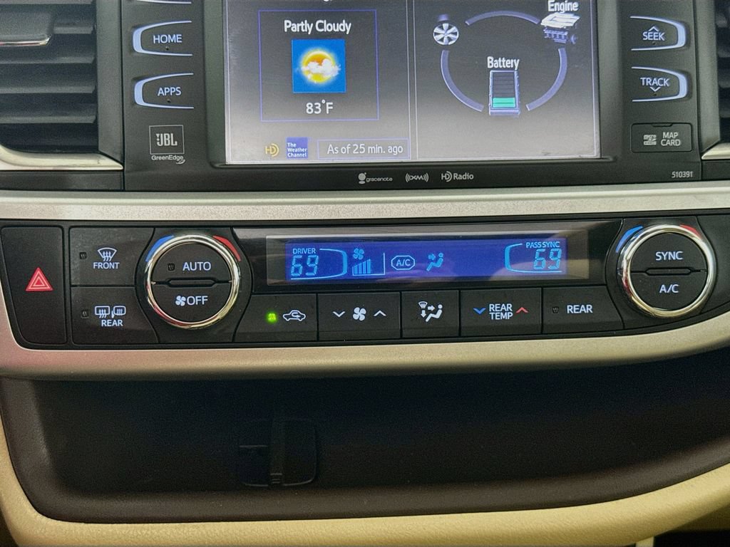 Certified 2019 Toyota Highlander Limited AWD/4WD image 15