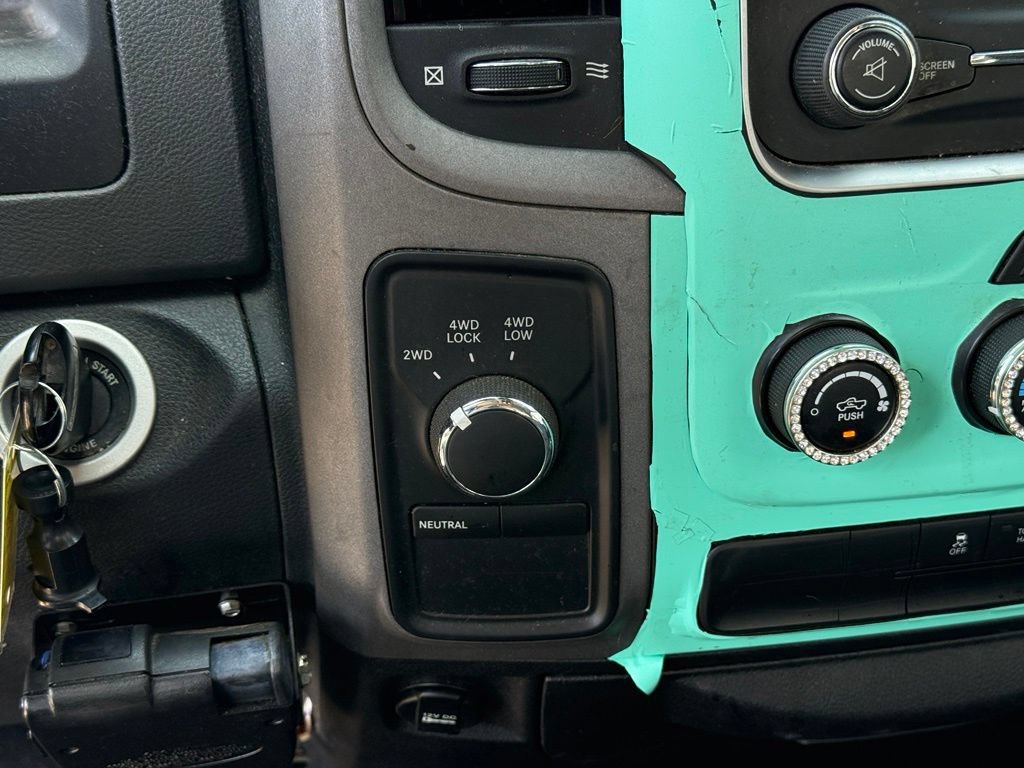 Used 2014 RAM 1500 Express w/ Black Ram 1500 Express Group AWD/4WD image 21