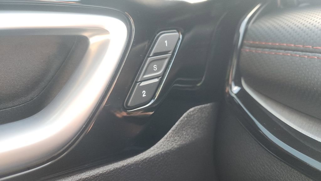 Used 2023 Jeep Compass Trailhawk w/ Trailhawk Elite Group image 21