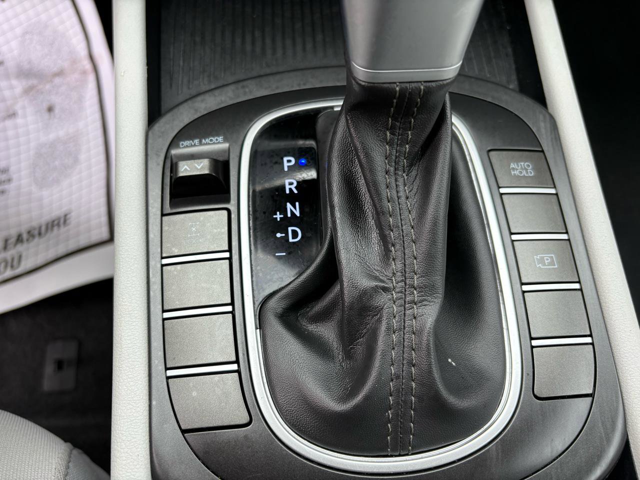 Used 2024 Hyundai Kona SEL image 30