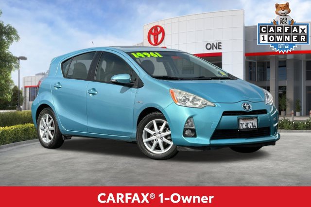 Used 2012 Toyota Prius C Four FWD image 2