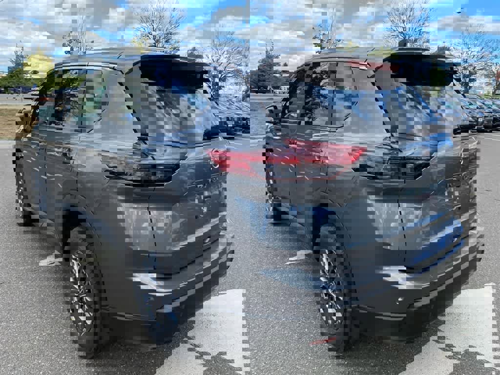 New 2026 Nissan Rogue S image 4