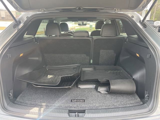 Certified 2022 Volkswagen Atlas Cross Sport SE w/ Panoramic Sunroof Package image 31