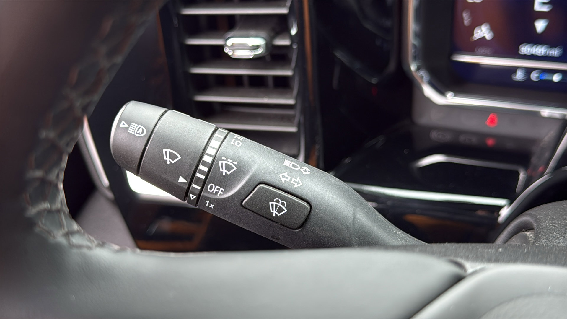 Used 2024 Chevrolet Silverado 1500 RST w/ Protection Package image 15