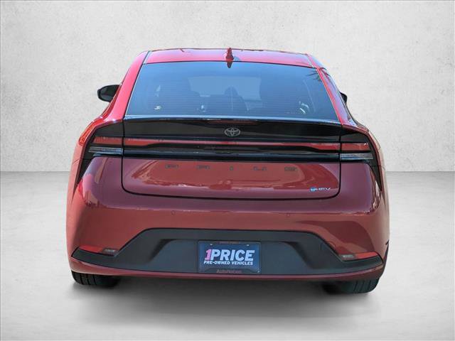 Used 2024 Toyota Prius LE image 6