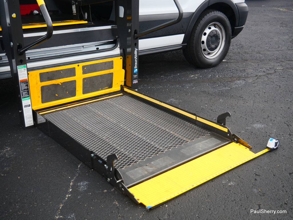 Used 2019 Ford Transit 350 XL image 18