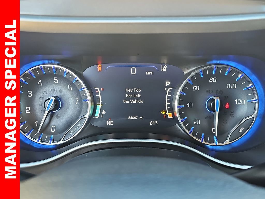 Used 2024 Chrysler Pacifica Touring-L image 20