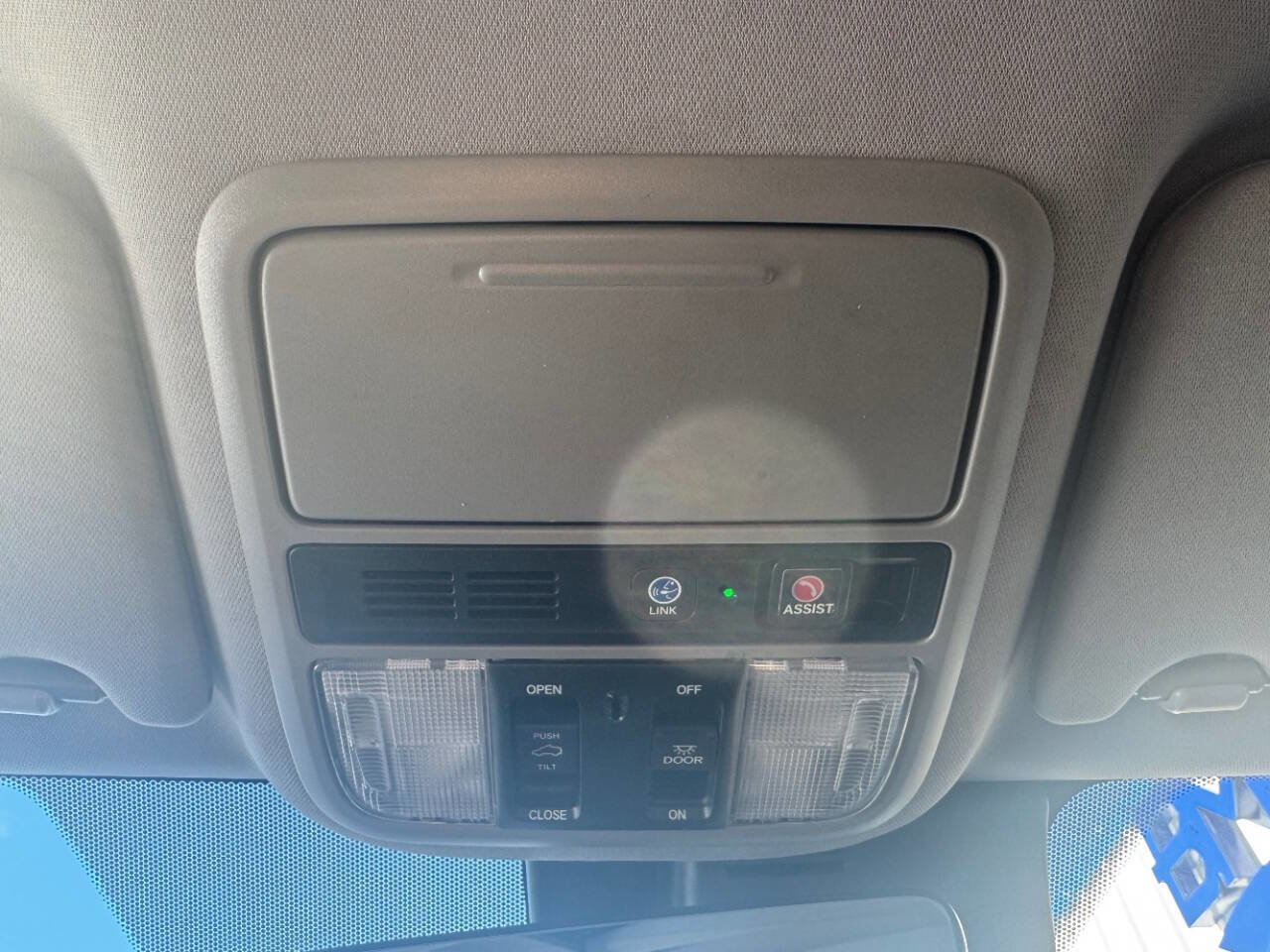 Used 2020 Honda Pilot Touring image 27