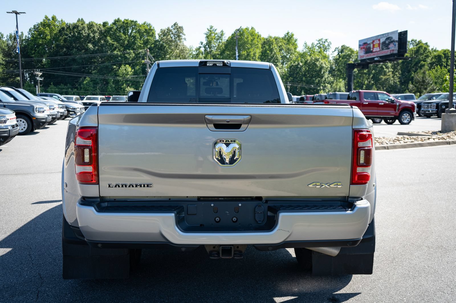 Used 2022 RAM 3500 Laramie AWD/4WD image 8