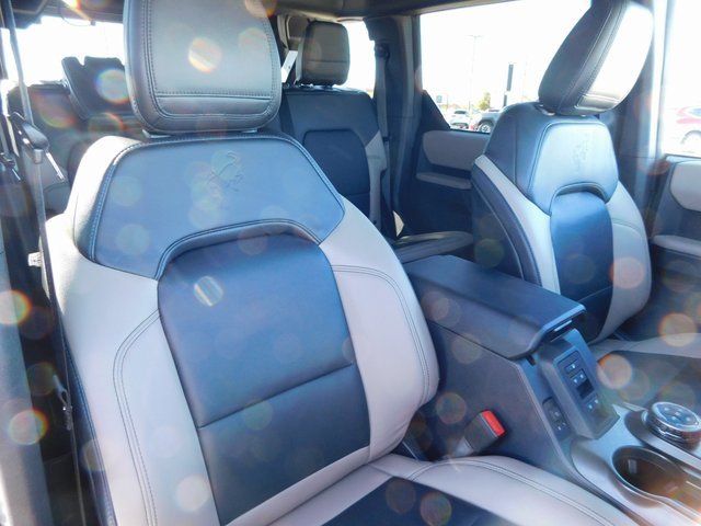 Used 2023 Ford Bronco Wildtrak image 21