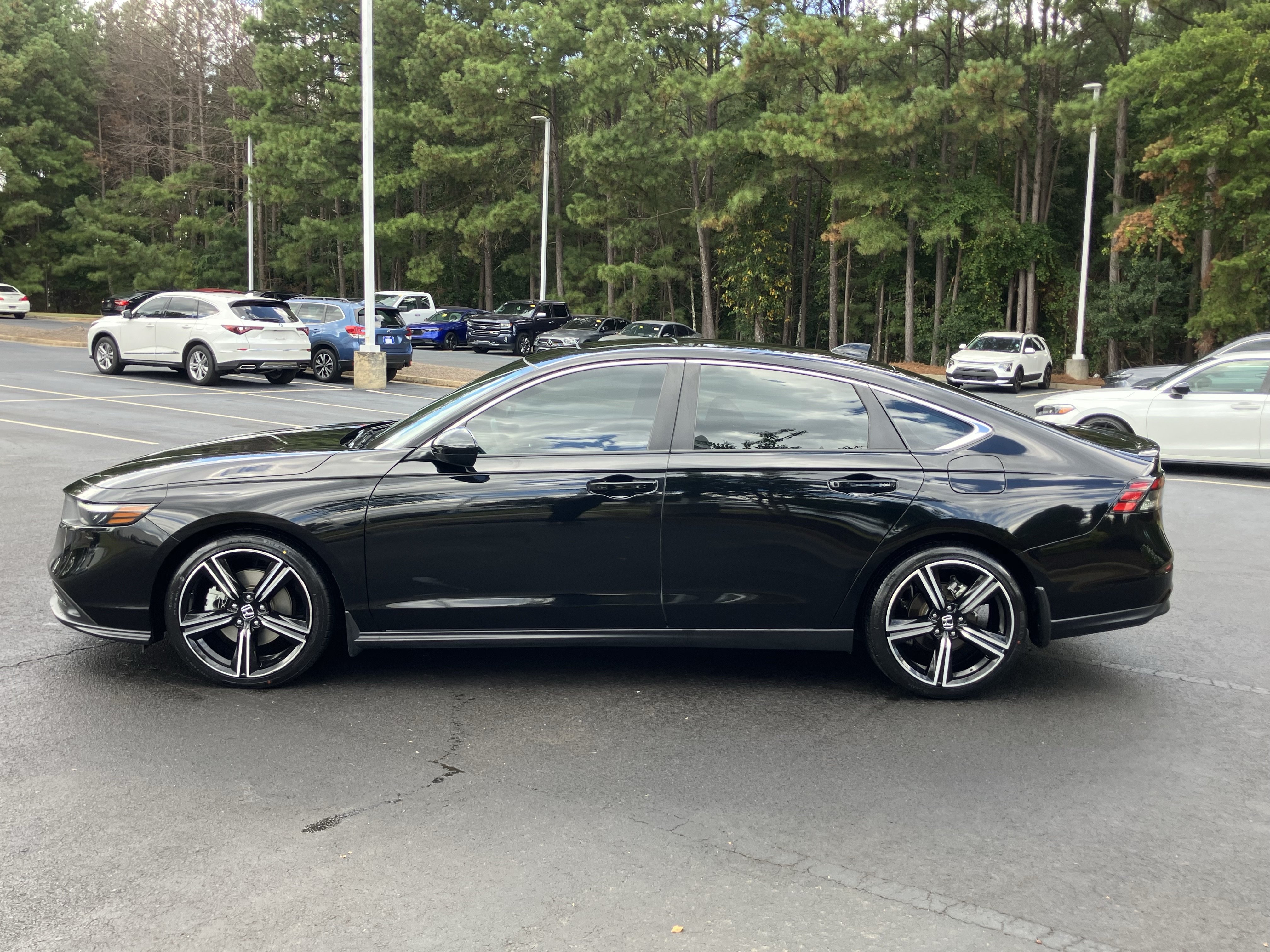 Used 2023 Honda Accord Sport image 7