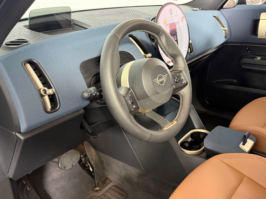 Used 2025 MINI Cooper Countryman S w/ Comfort Package Max image 22