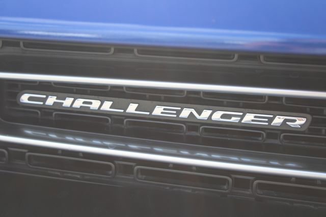 Used 2019 Dodge Challenger R/T RWD image 8