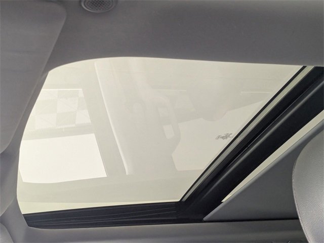 Used 2023 Ford F150 Lariat w/ Trailer Tow Package image 13