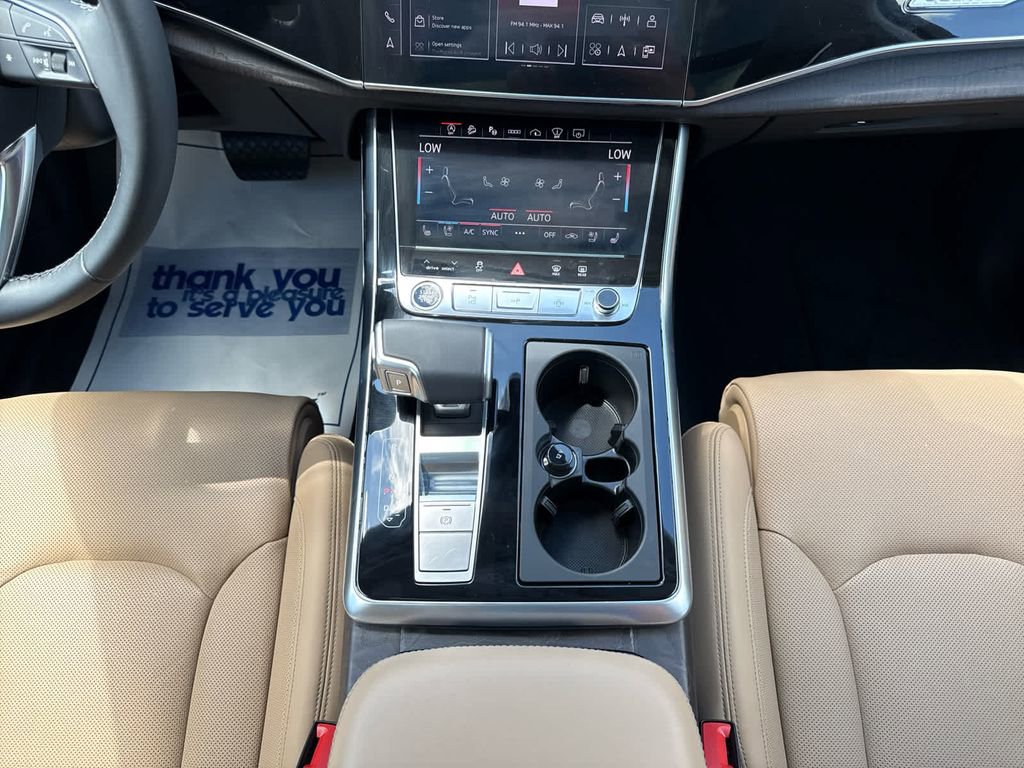 Used 2025 Audi Q7 3.0T Prestige image 30