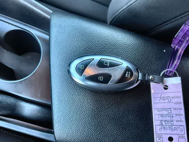 Used 2025 Hyundai Elantra Sport image 21