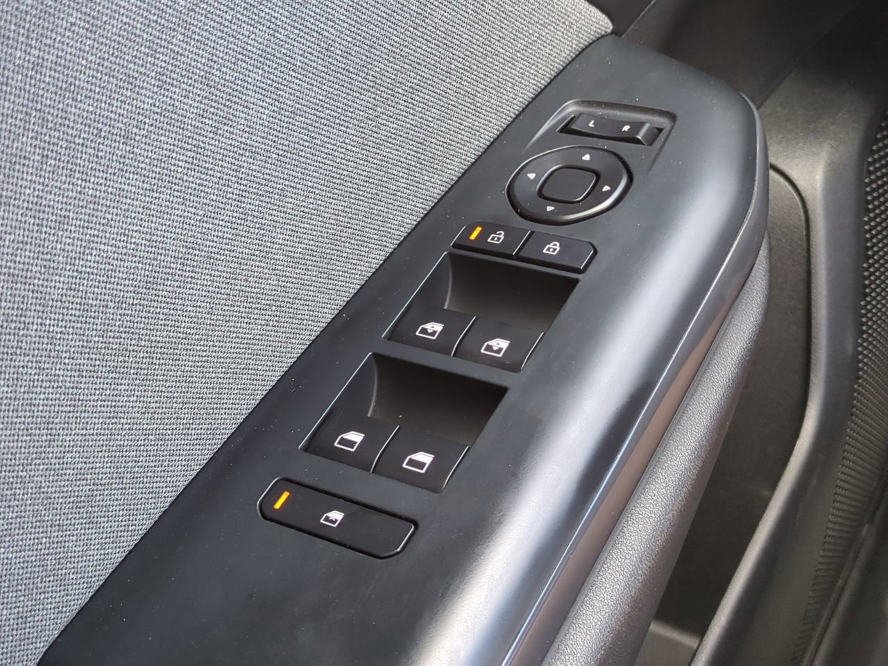 Certified 2025 Kia K4 EX image 21