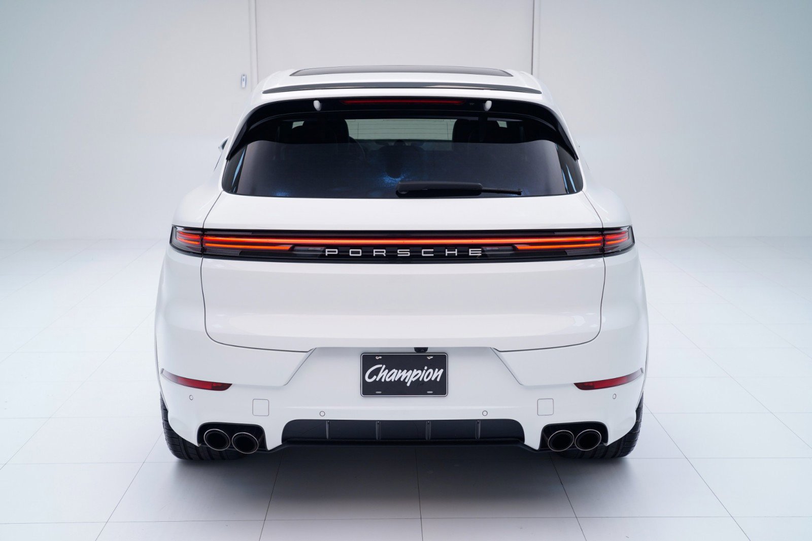 Used 2025 Porsche Cayenne S image 10