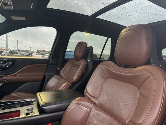 Used 2020 Lincoln Aviator Reserve w/ Equipment Group 202A image 12