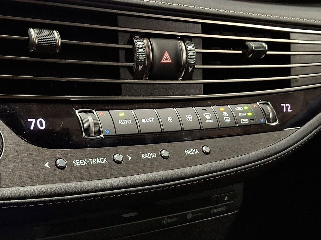 Used 2018 Lexus LS 500h 500h Base image 11