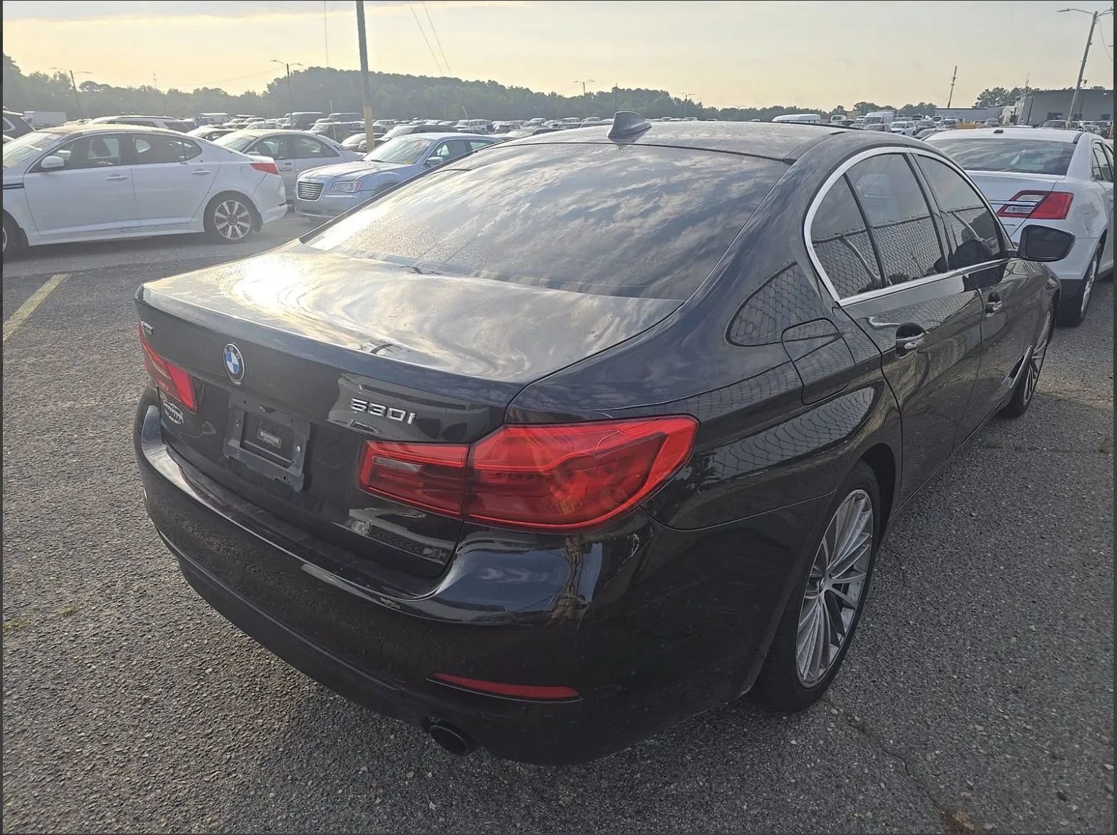 Used 2017 BMW 530i xDrive w/ Premium Package AWD/4WD image 2